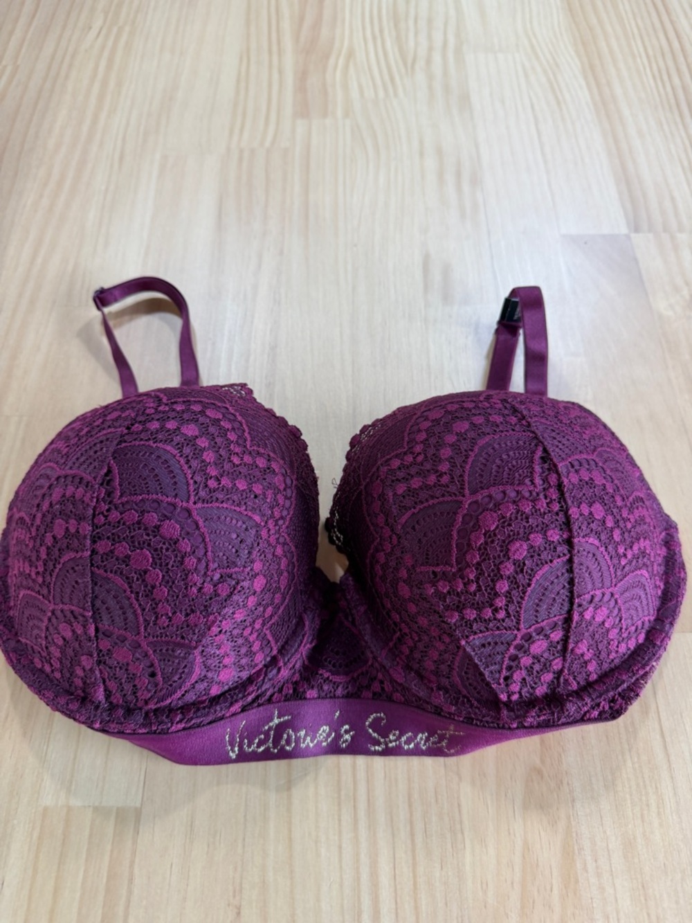 Victoria's Secret Plum Lace Push-Up Bra with Embroidered Band B6